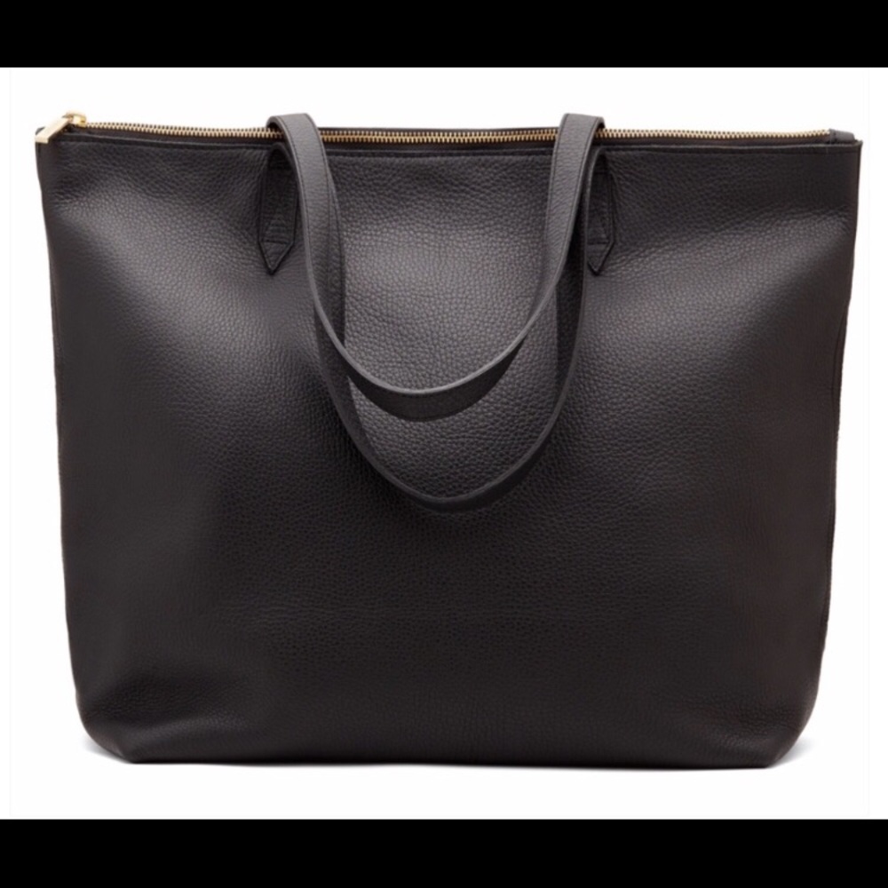 Cuyana Classic Leather Zipper Tote